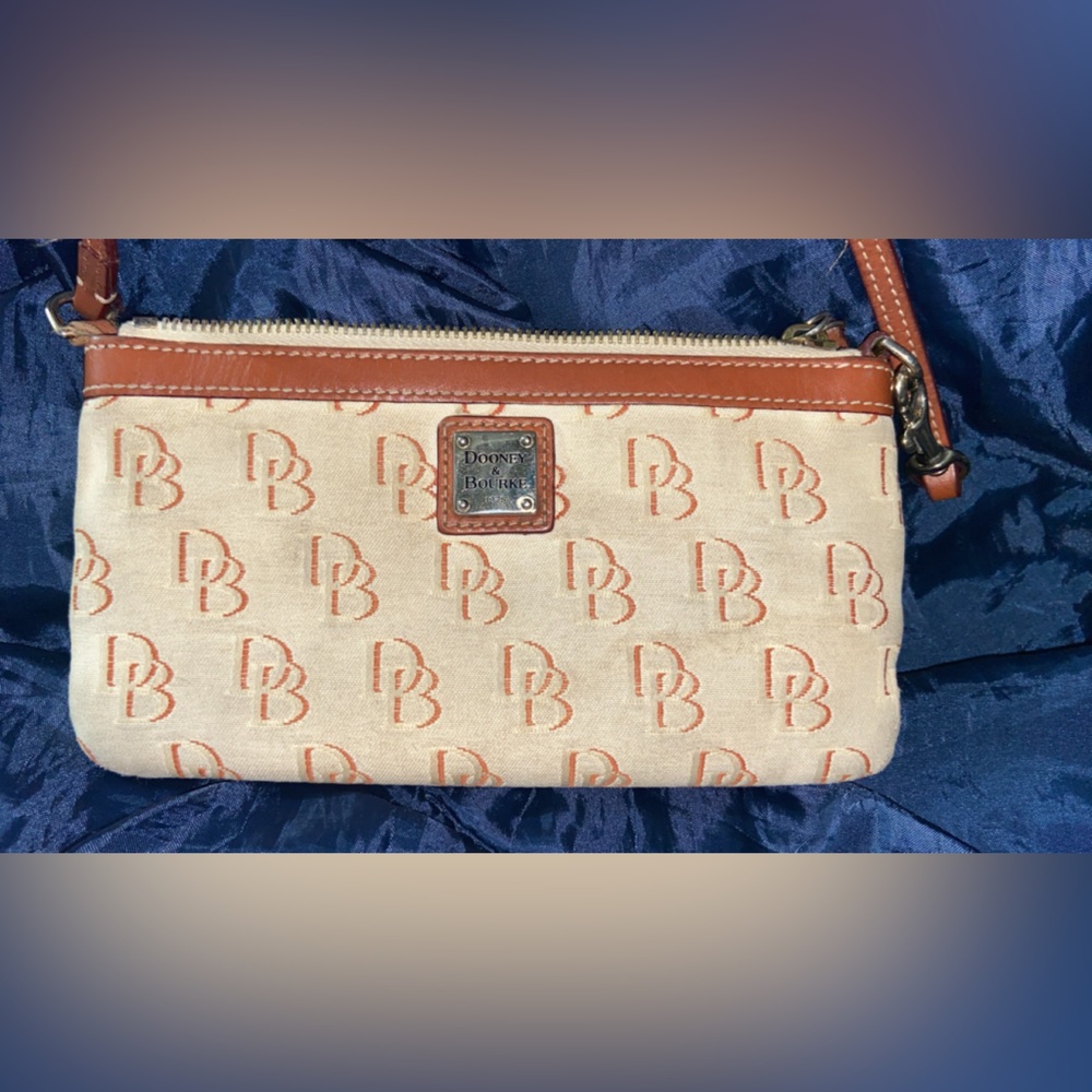 Dooney and bourke mini wristlet